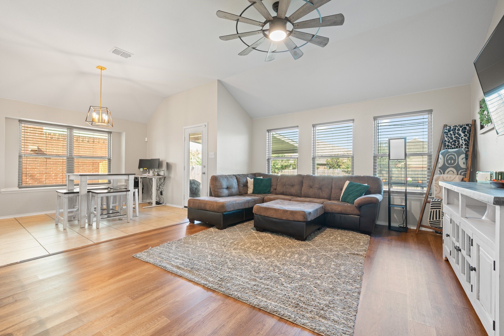 740 W Bend Boulevard Burleson TX 76028