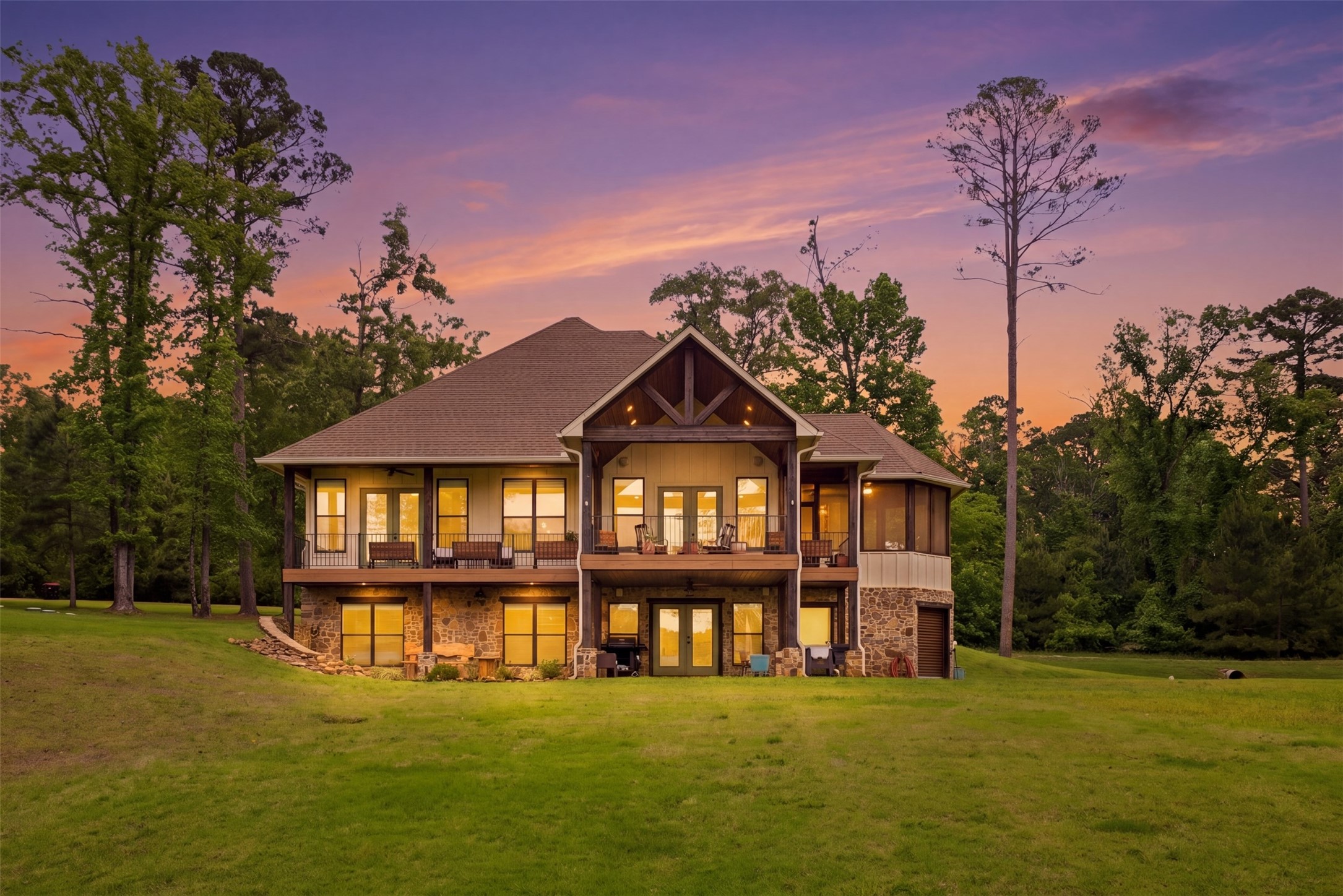 563 Caddo Trail Scroggins TX 75480