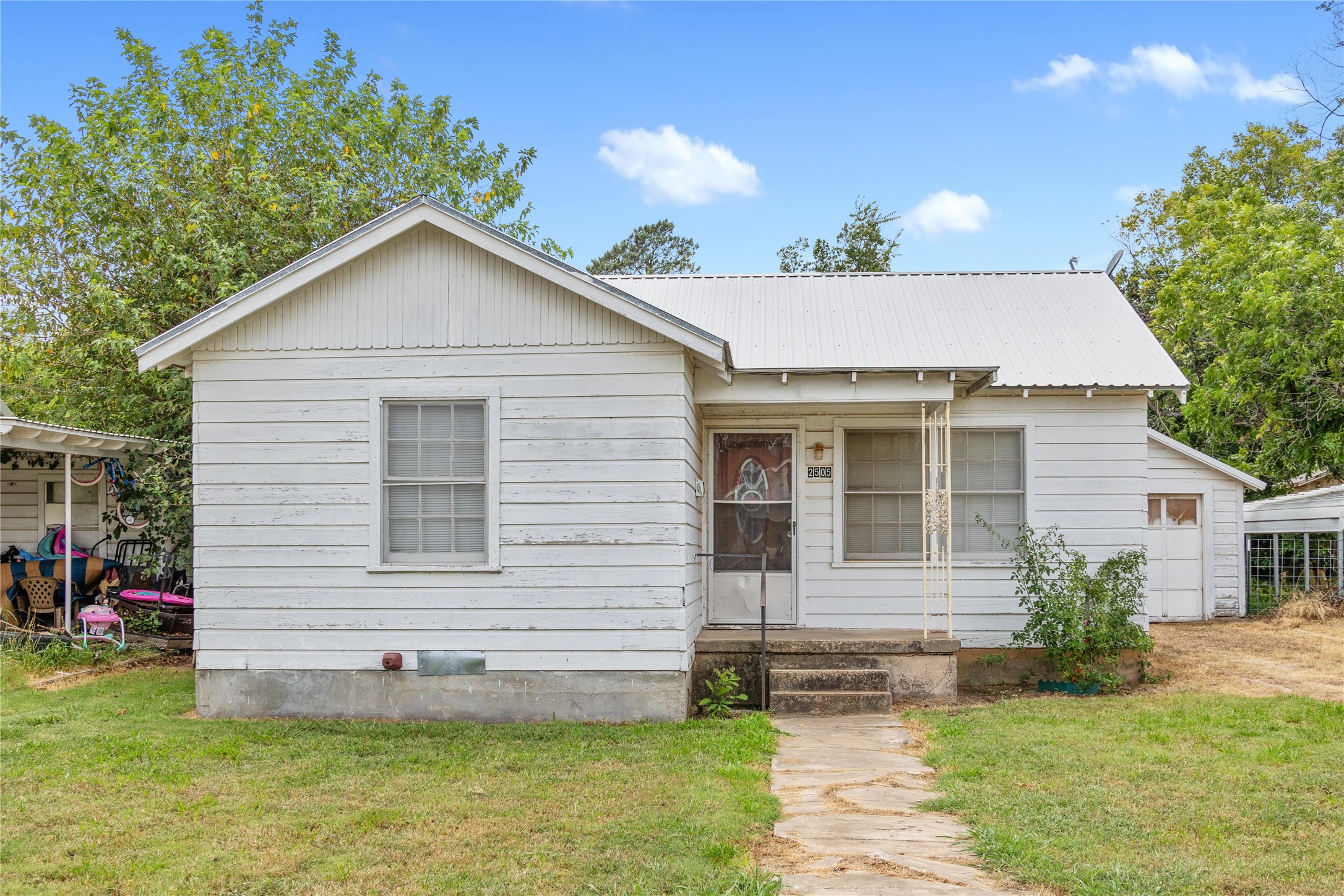 2505 Vine Street Brownwood TX 76801