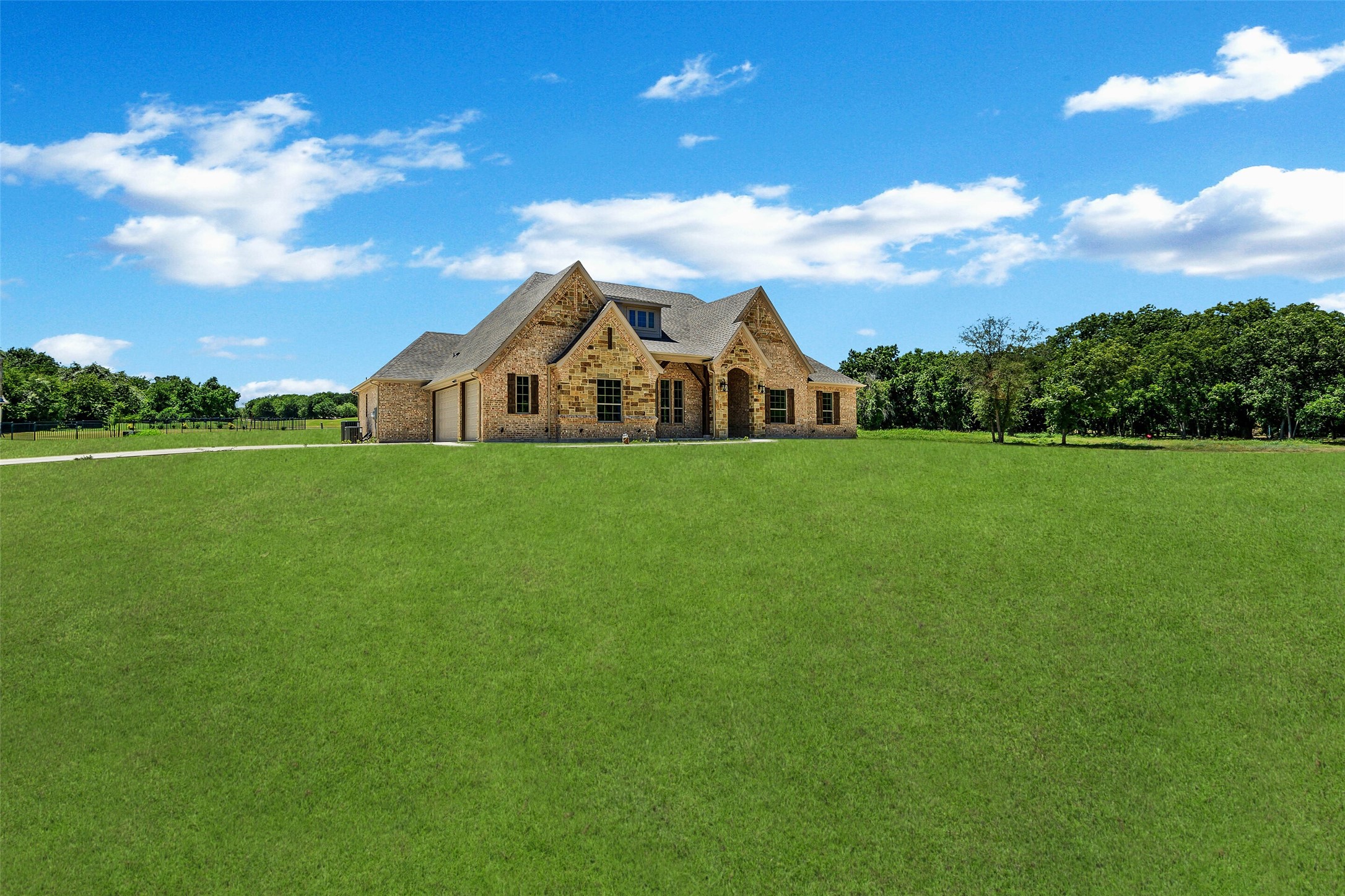 150 Top Flight Drive Weatherford TX 76087