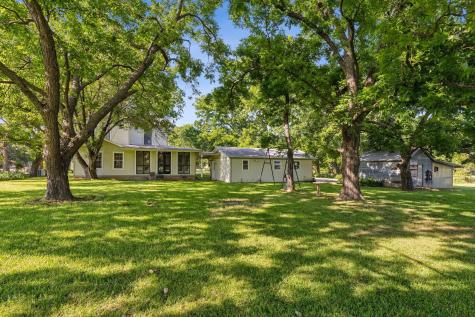 405 W Clifton Street Pilot Point TX 76258