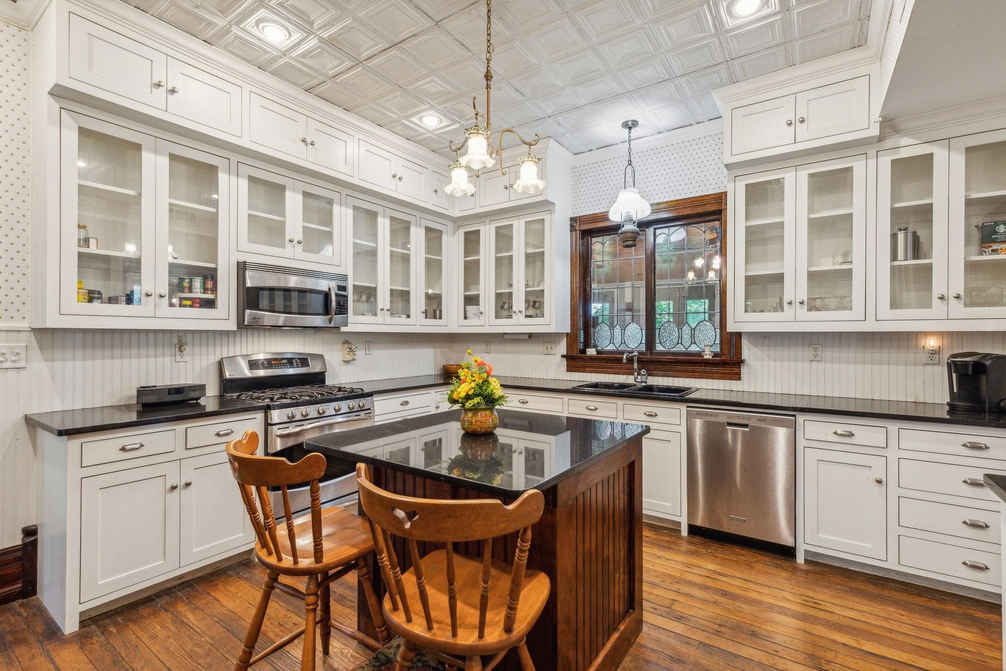 405 W Clifton Street Pilot Point TX 76258