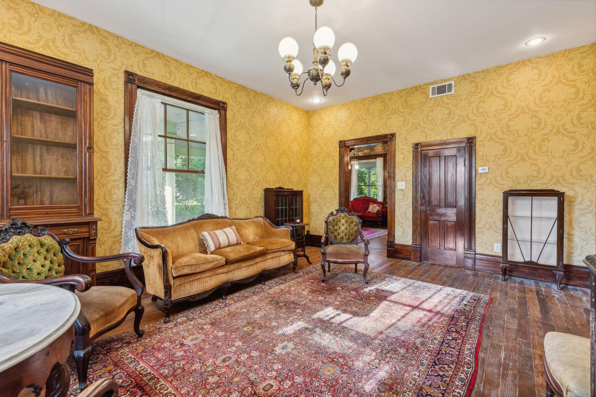 405 W Clifton Street Pilot Point TX 76258
