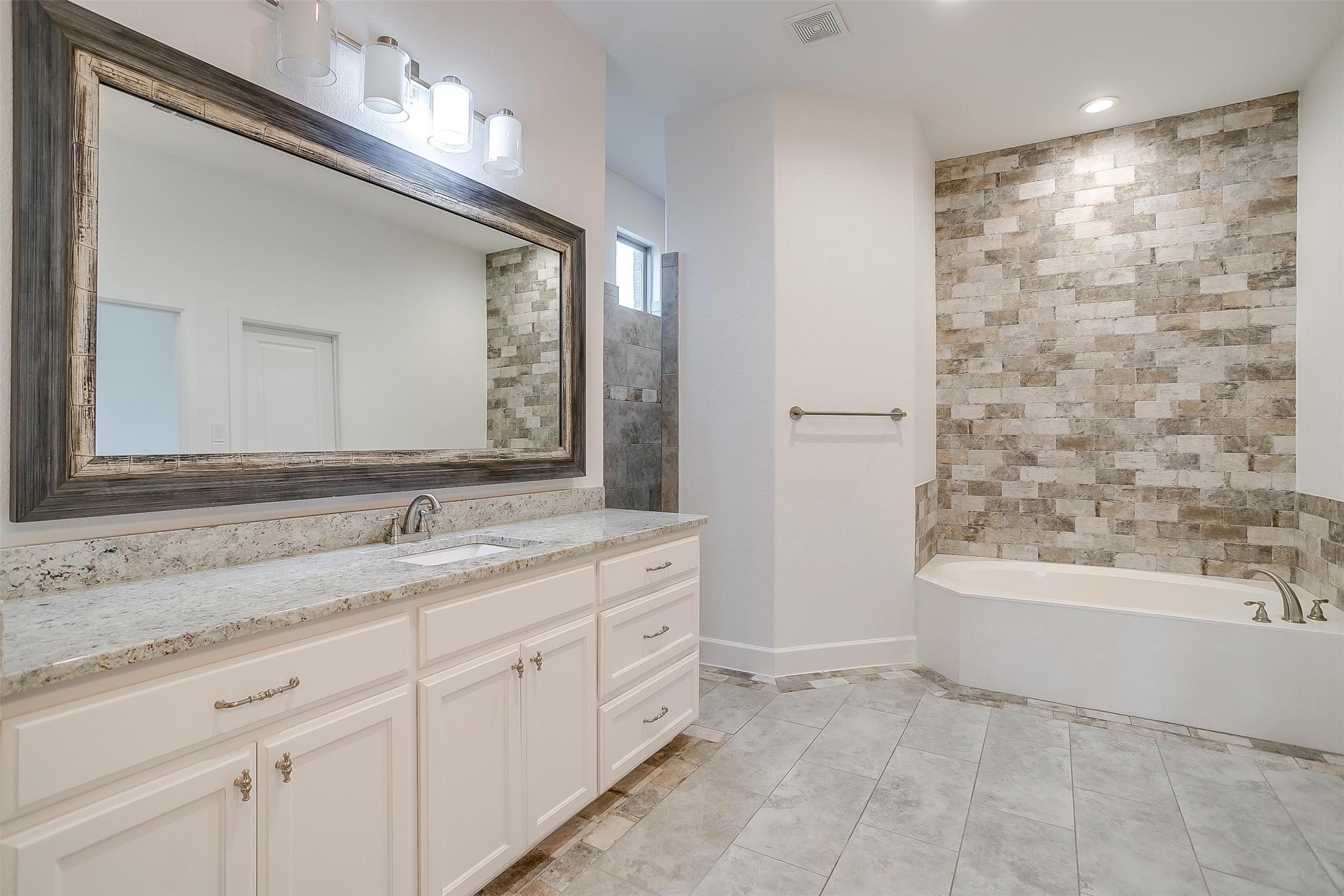 101 Consolation Drive Millsap TX 76066
