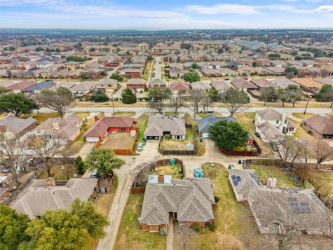 801 S Parks Drive Desoto TX 75115