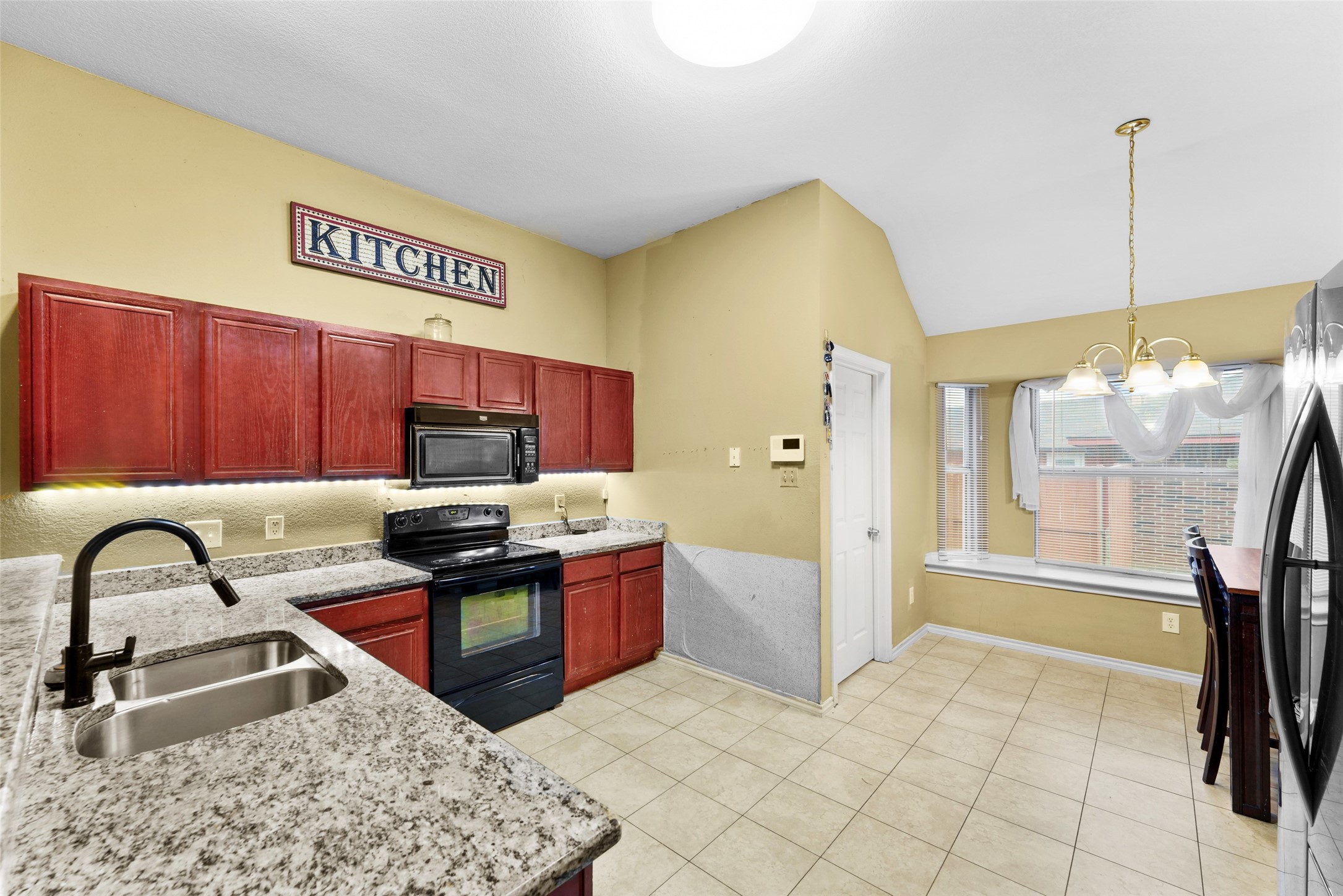 801 S Parks Drive Desoto TX 75115
