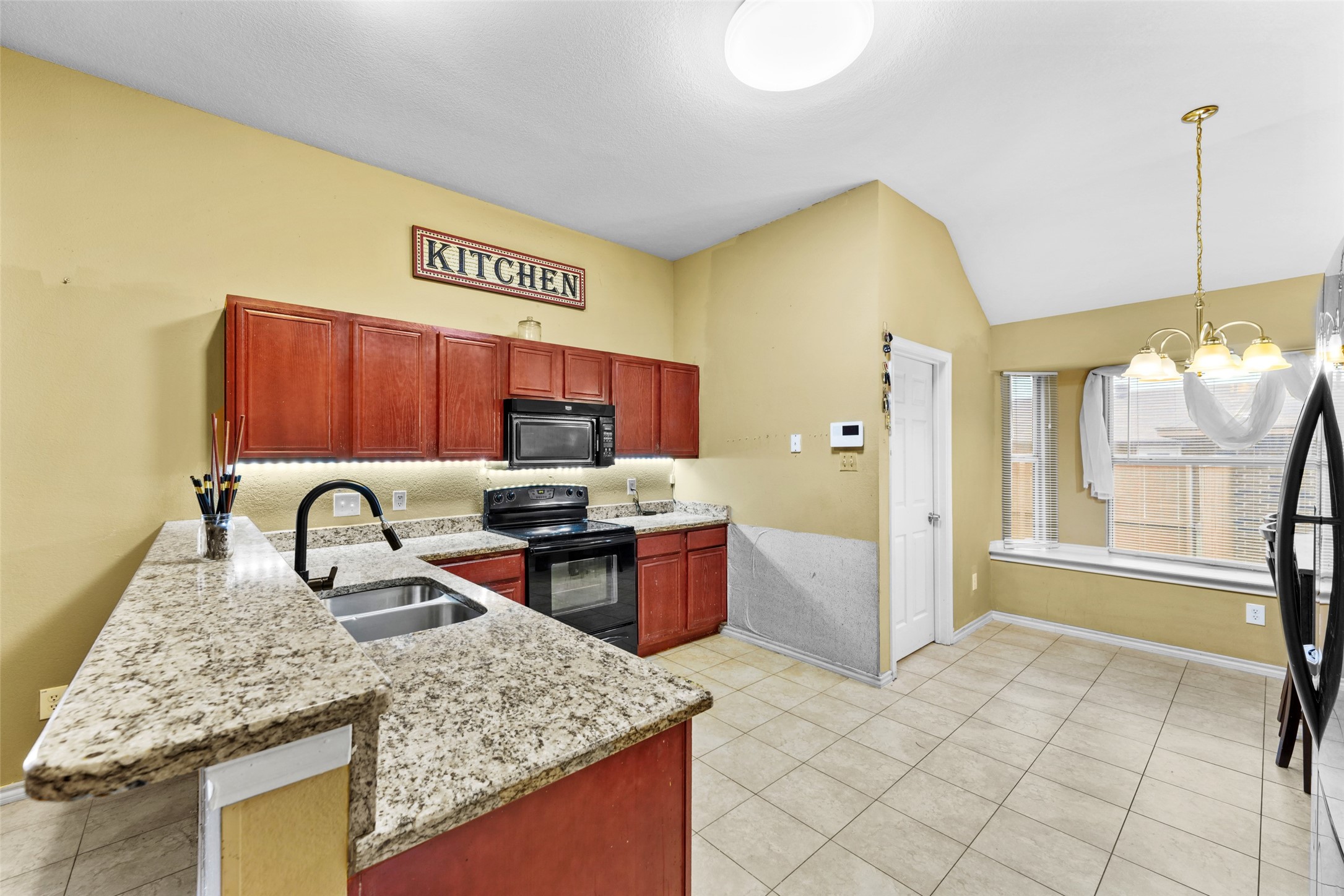 801 S Parks Drive Desoto TX 75115