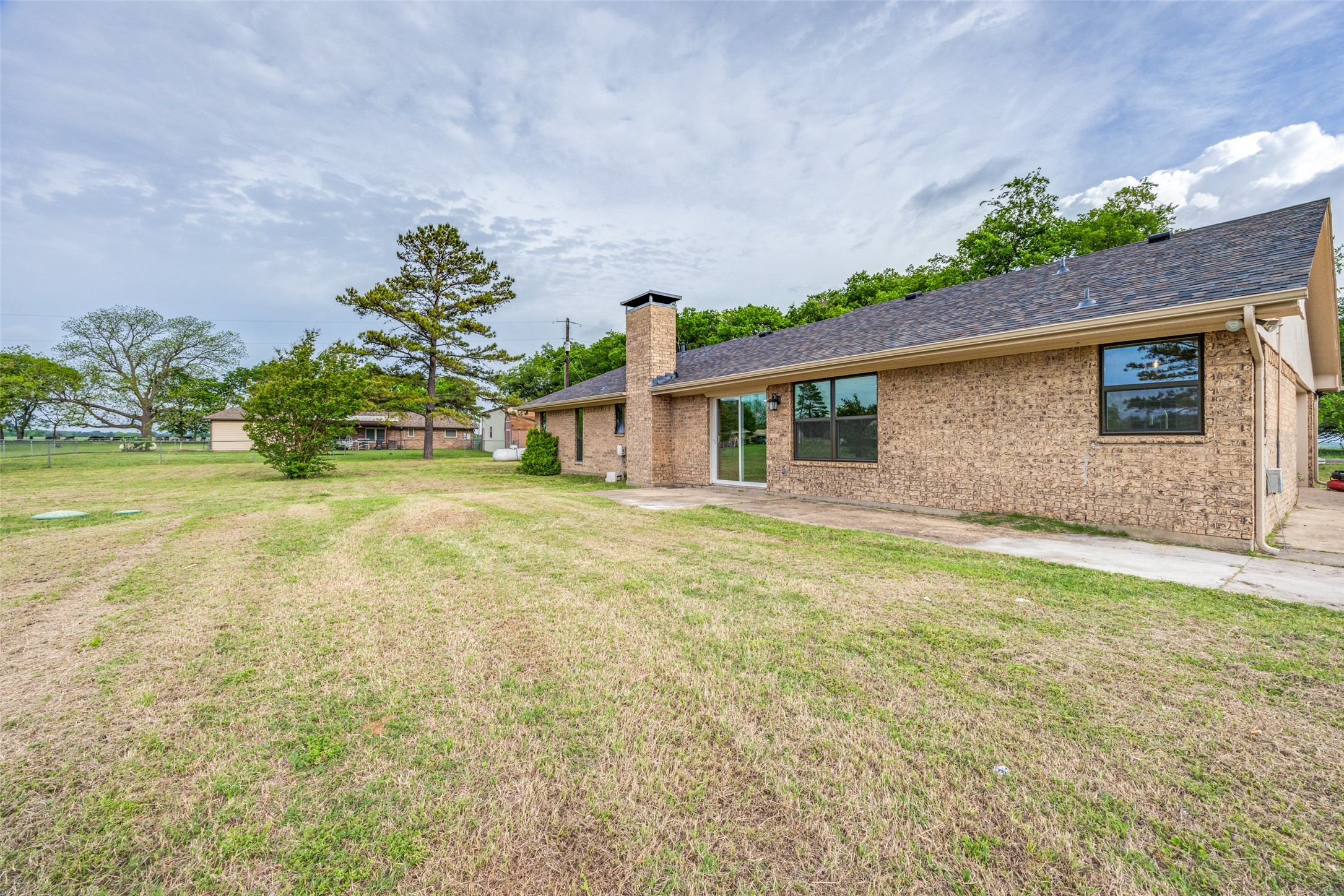 1972 Smith Oak Road Sherman TX 75090