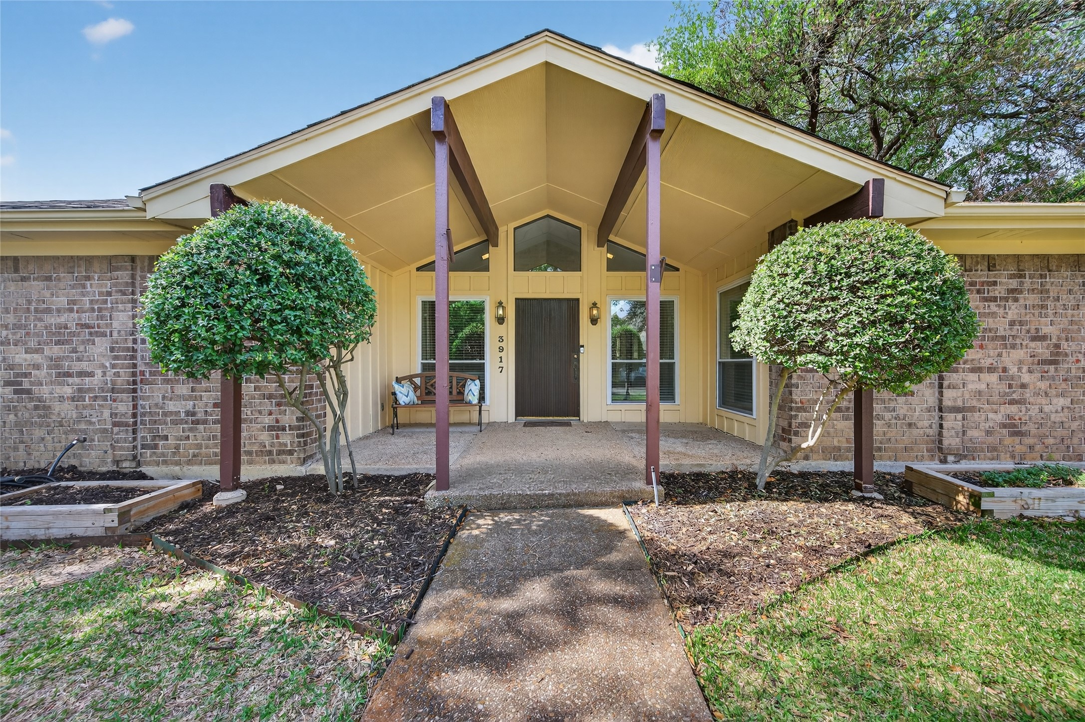 3917 Felisa Place Fort Worth TX 76133
