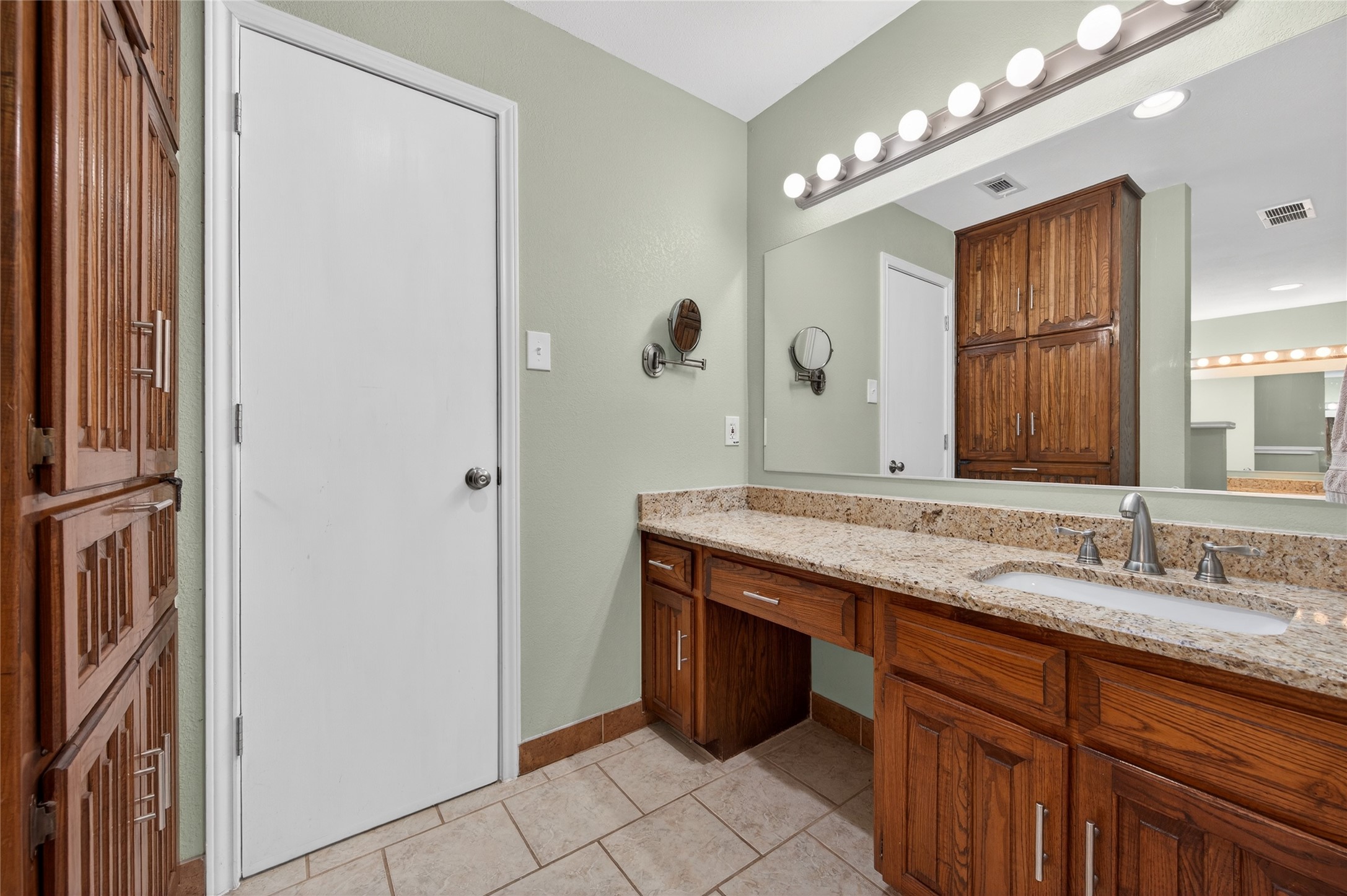 3917 Felisa Place Fort Worth TX 76133