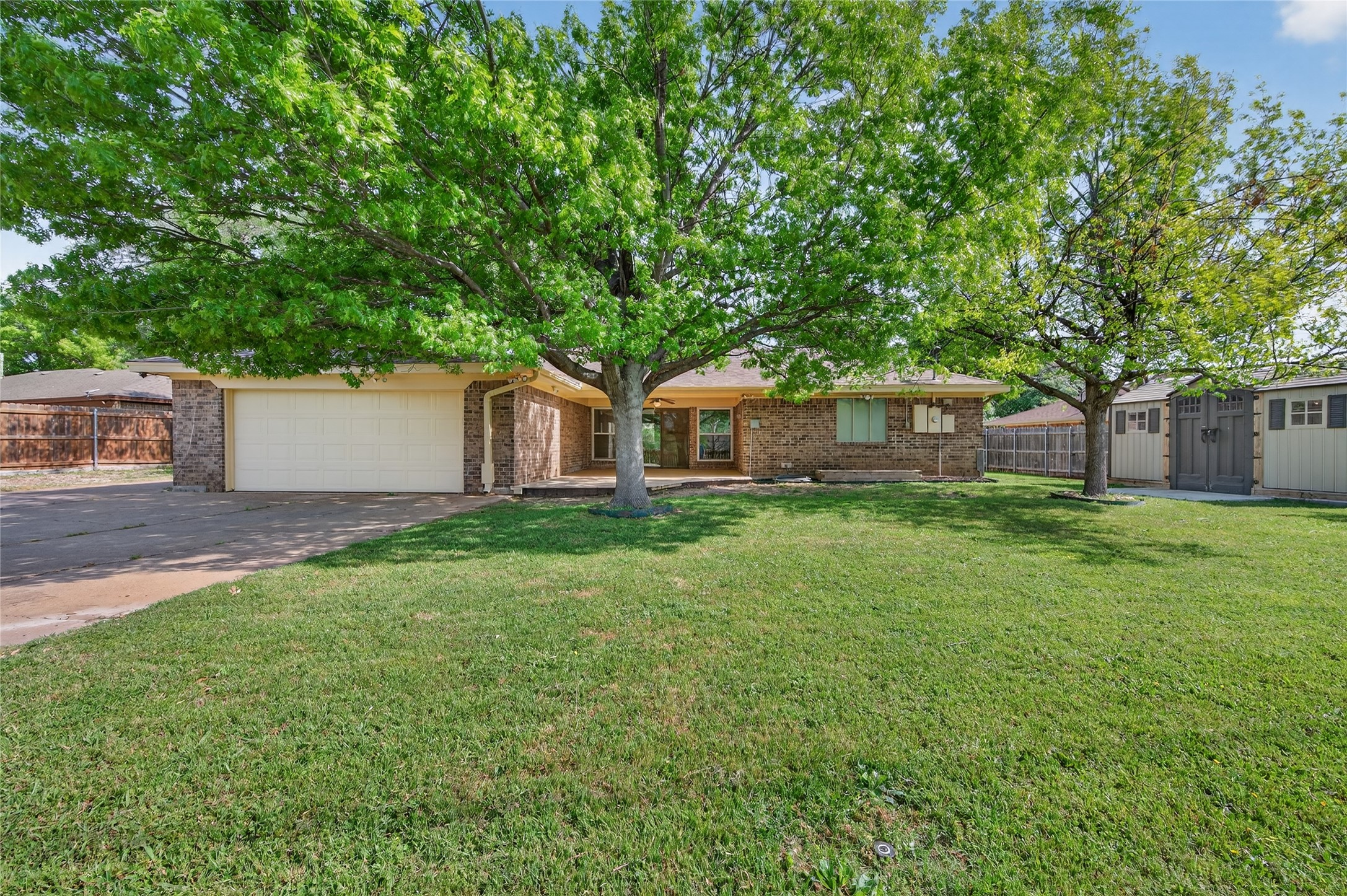 3917 Felisa Place Fort Worth TX 76133