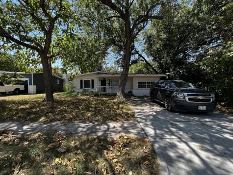 712 Carswell Terrace Arlington TX 76010
