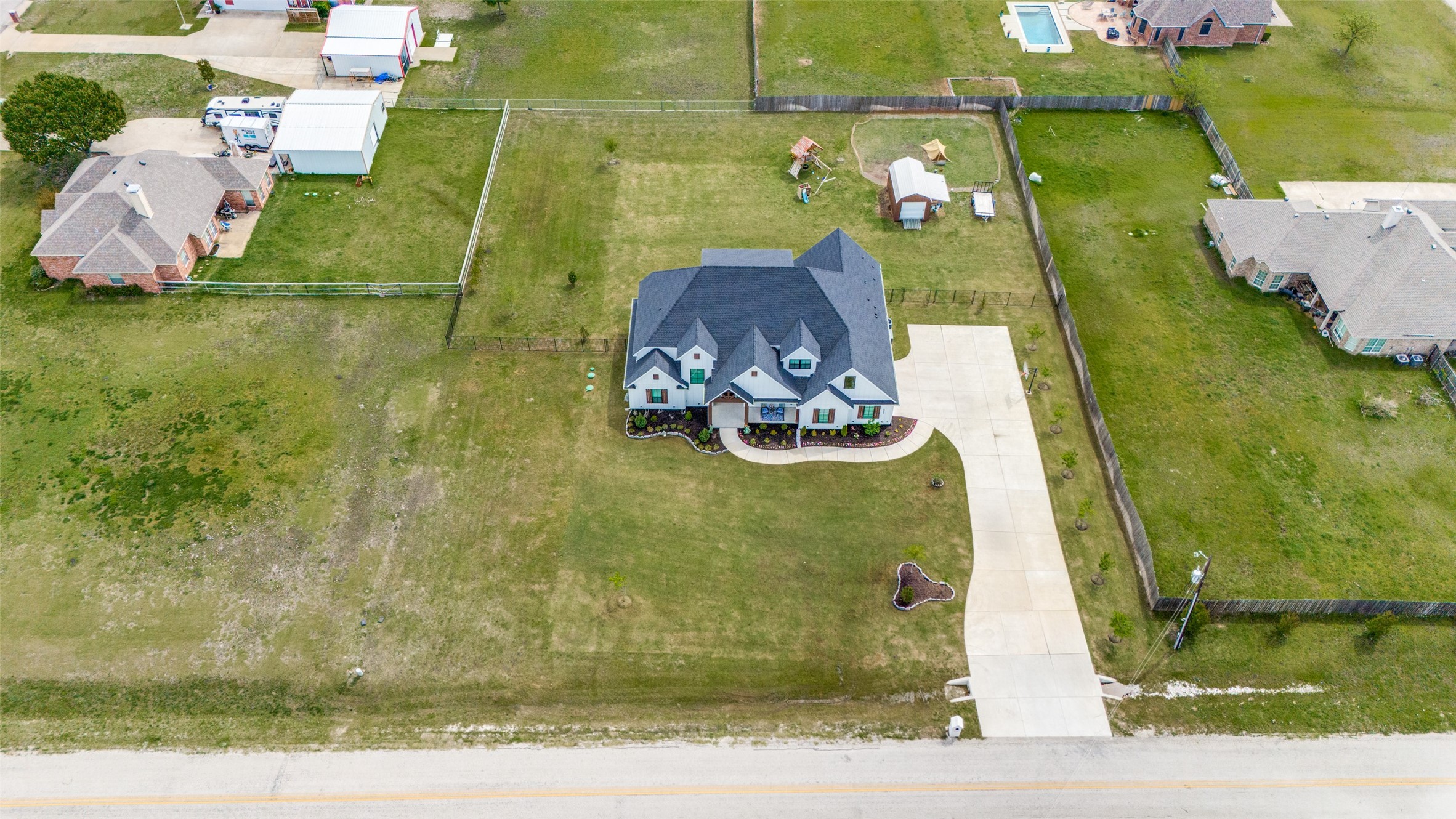 2255 County Road 377 Van Alstyne TX 75495