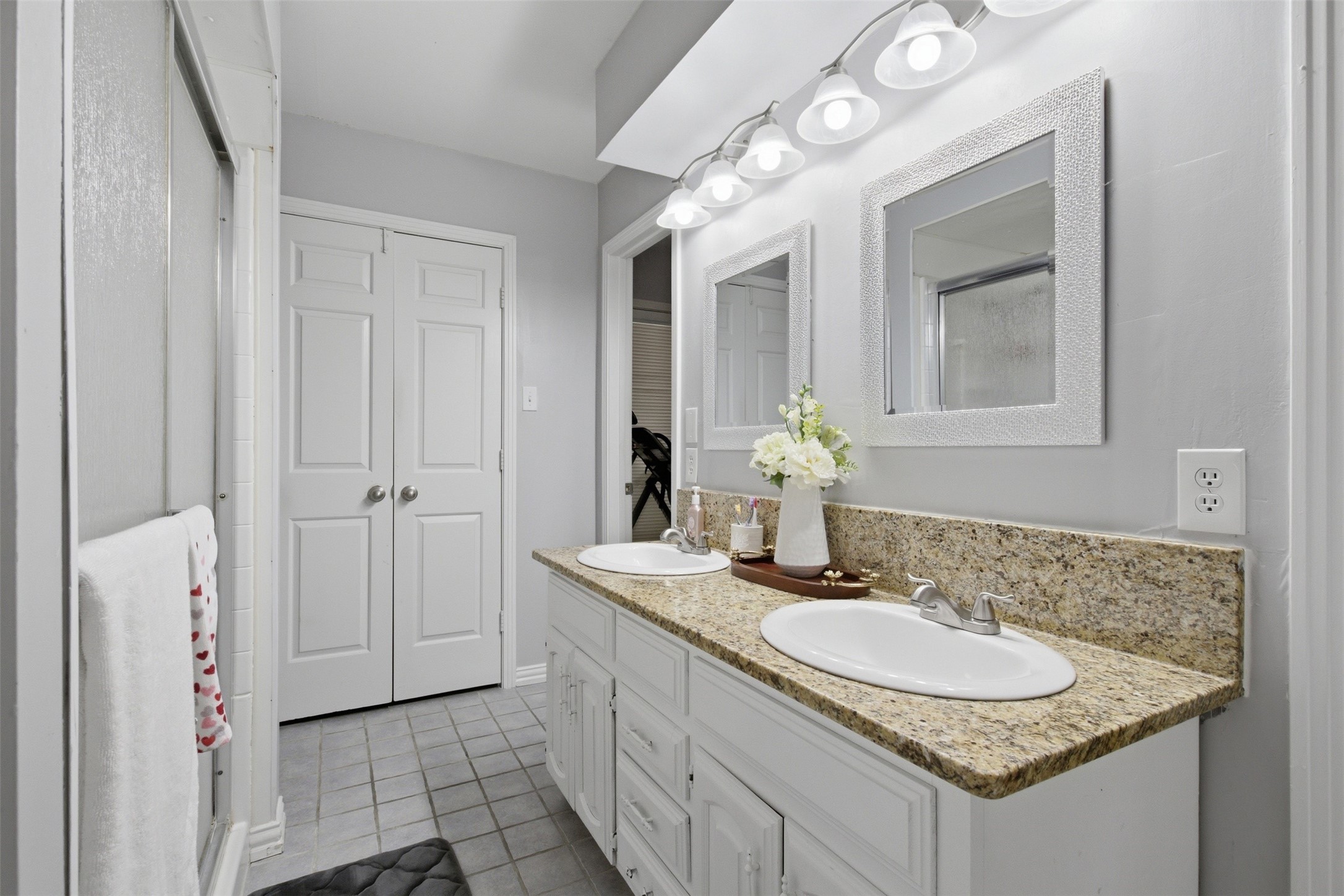1933 Potter Lane Mesquite TX 75149