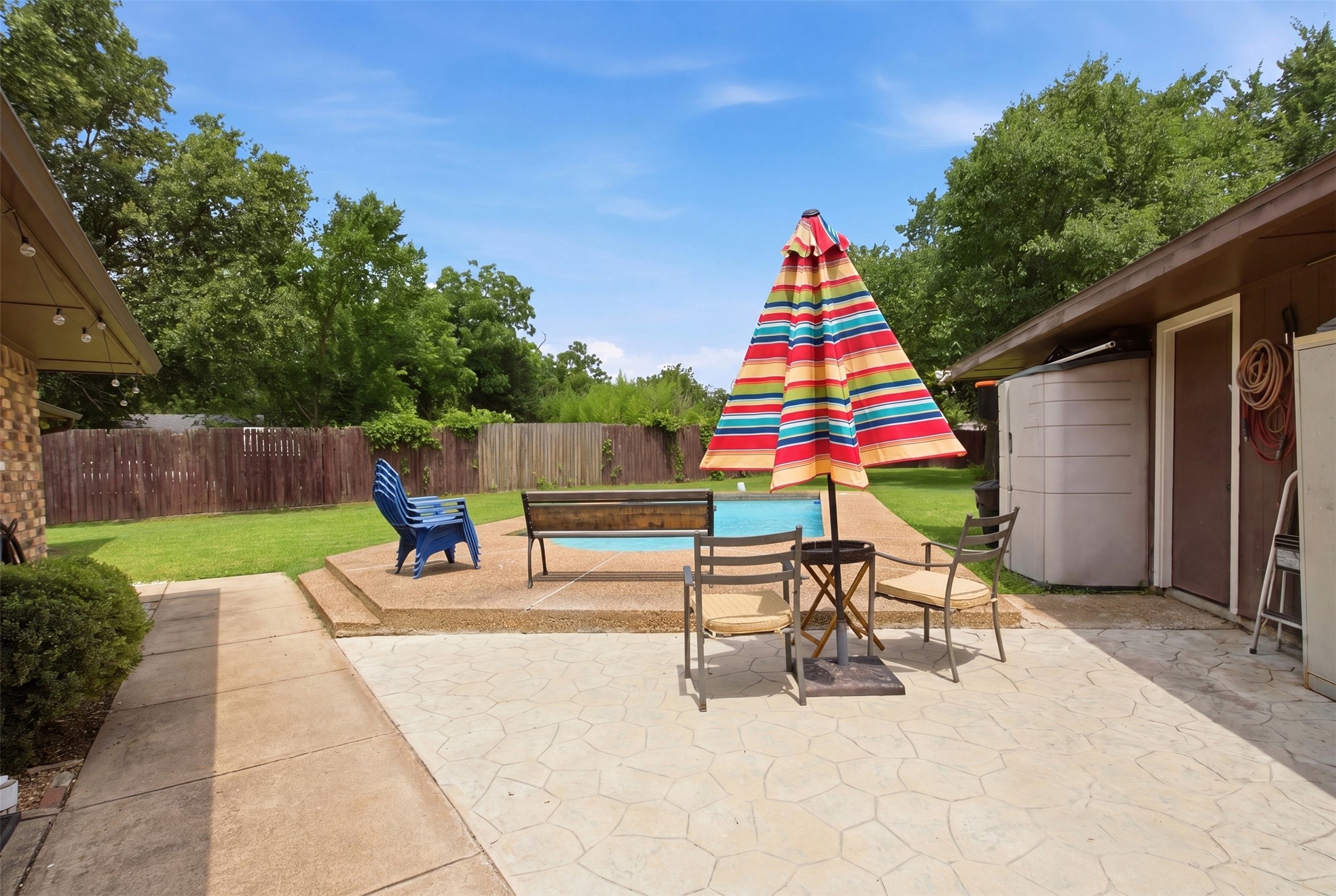1933 Potter Lane Mesquite TX 75149