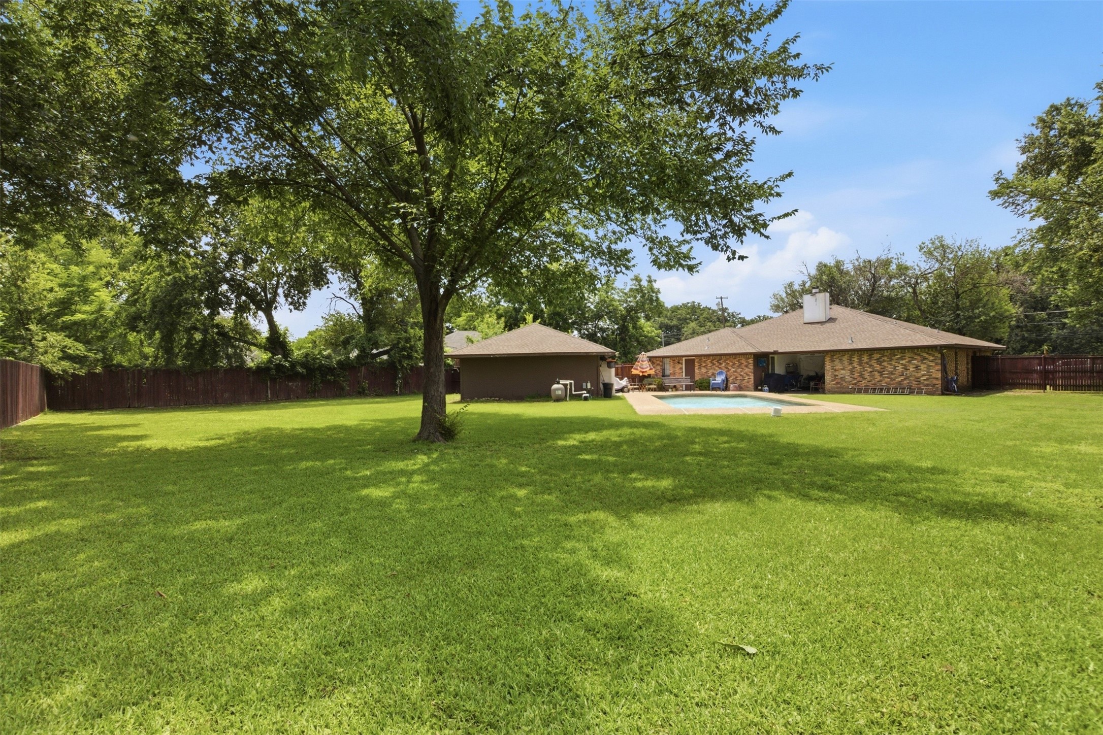 1933 Potter Lane Mesquite TX 75149