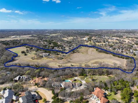 1000 W Wintergreen Road Desoto TX 75115