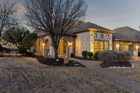 6700 Oak Hollow Lane Mckinney TX 75072