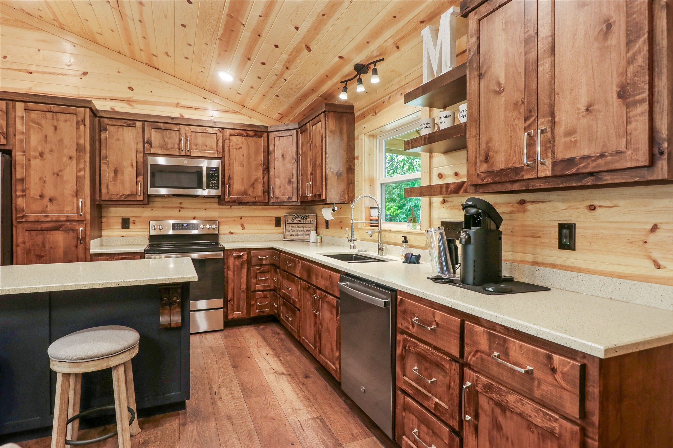 351 Private Road 6294 Palestine TX 75801