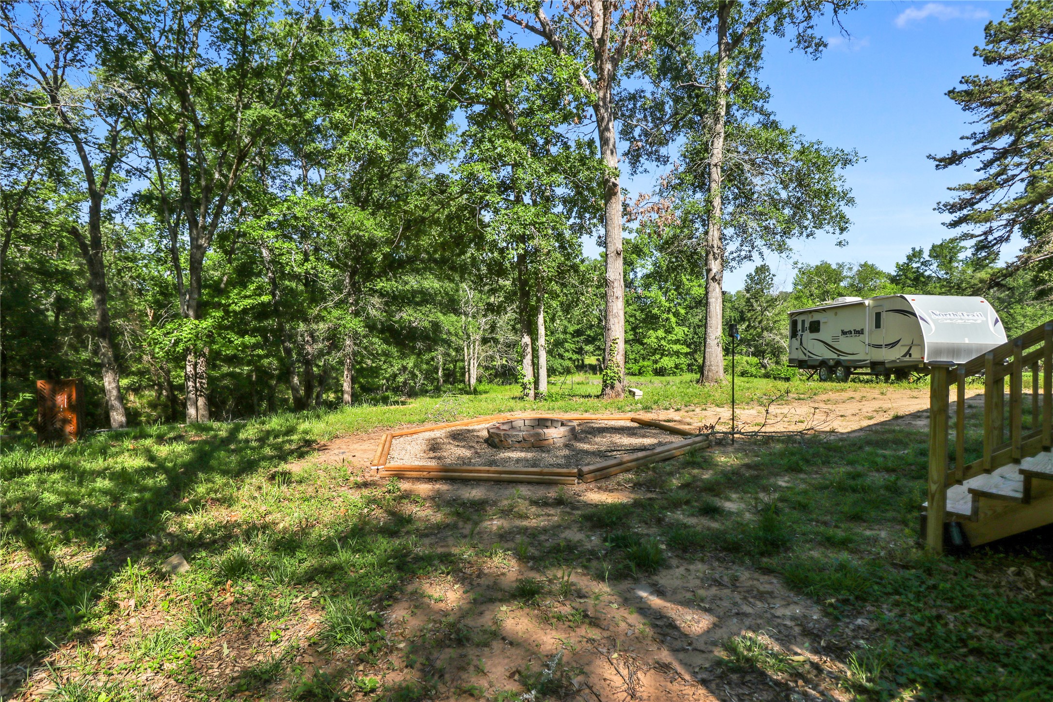 351 Private Road 6294 Palestine TX 75801