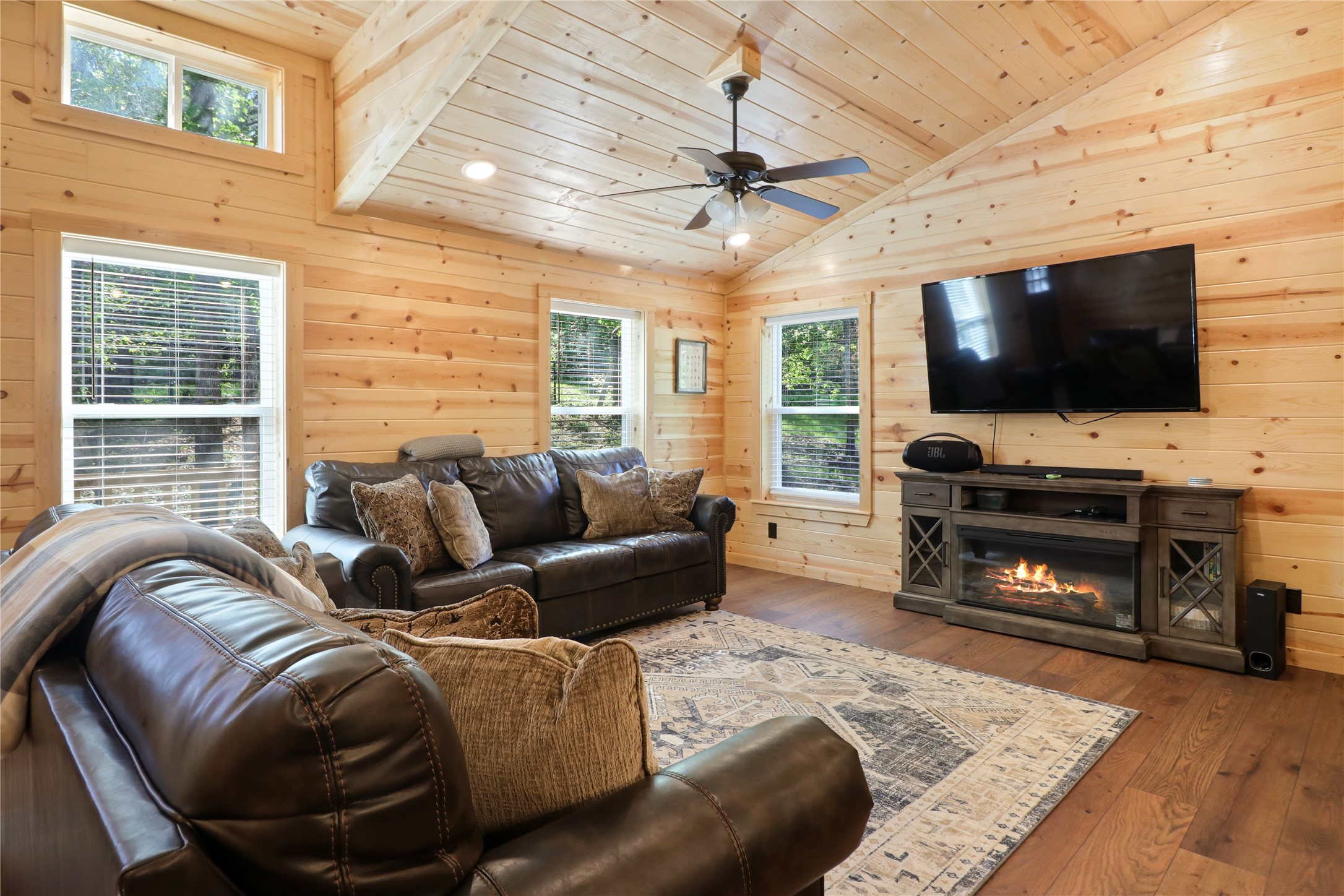 351 Private Road 6294 Palestine TX 75801