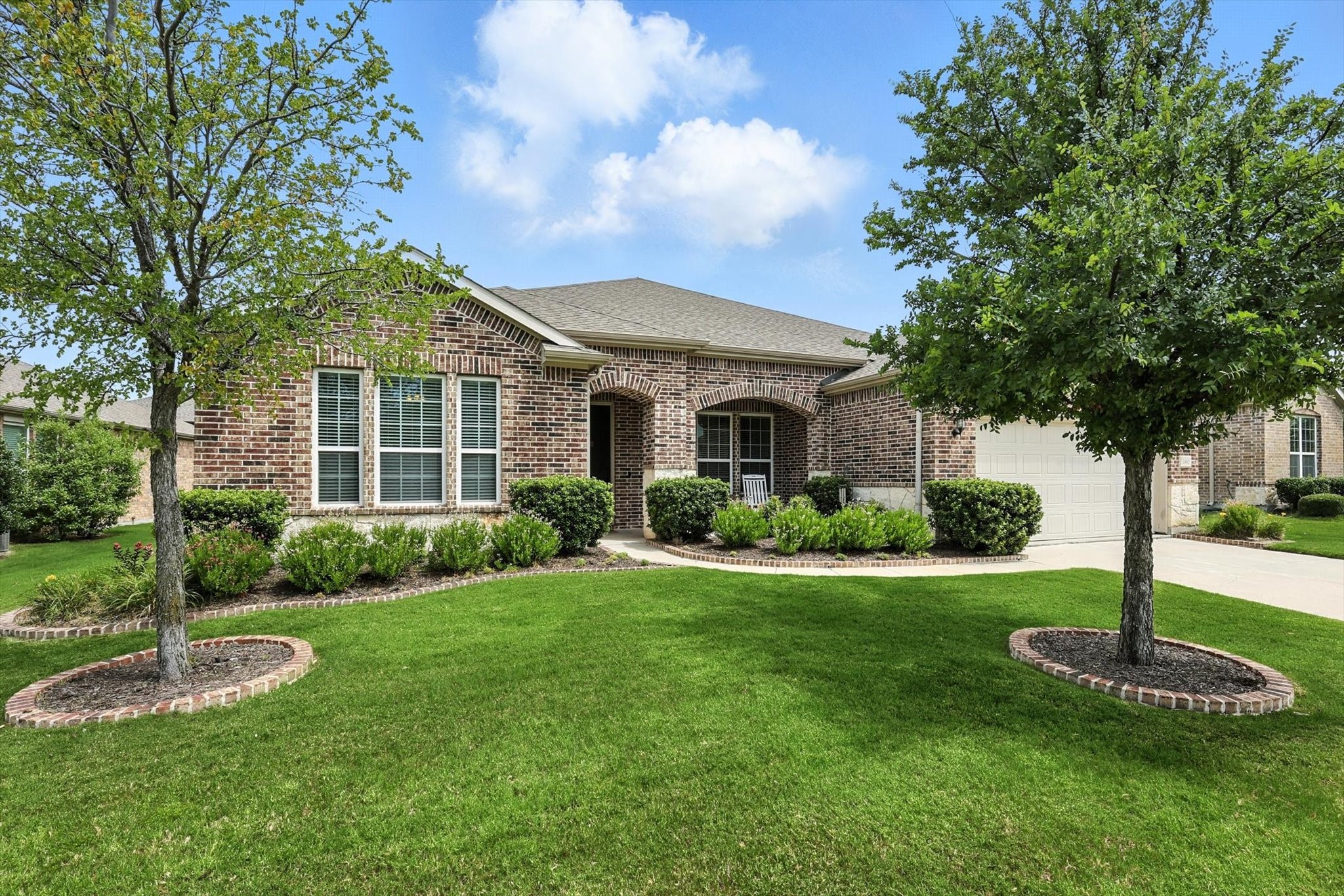 2482 Luna Vista Lane Frisco TX 75036
