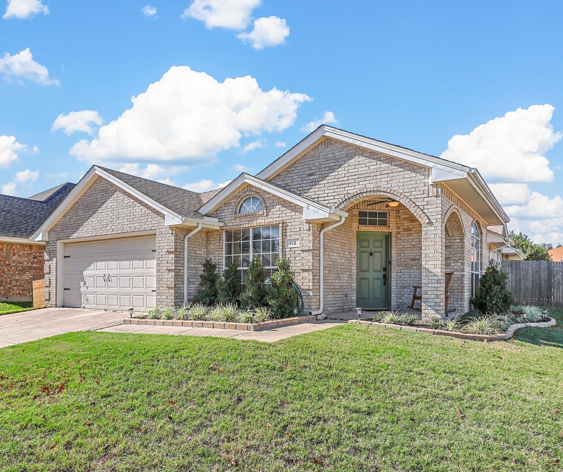 912 Remington Drive Saginaw TX 76131