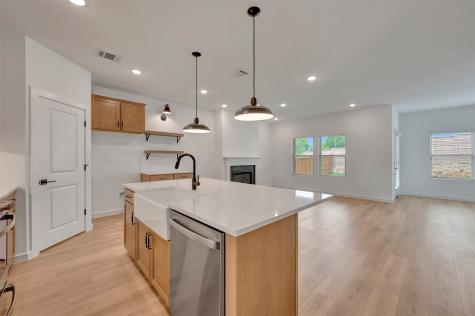156 Summer Rain Way Newark TX 76071
