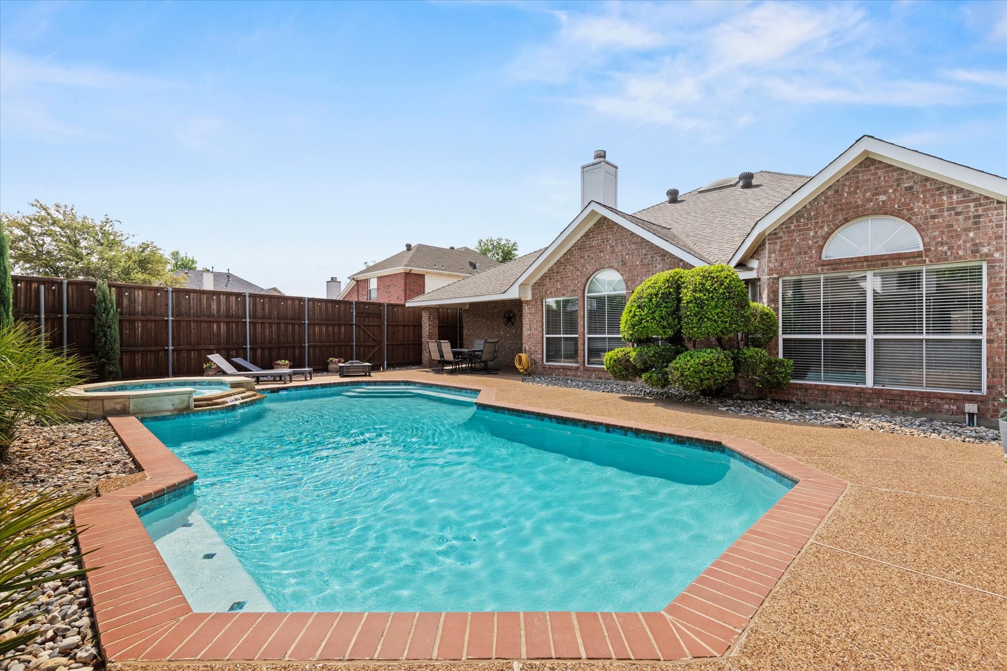 8801 Watersway Drive Rowlett TX 75088