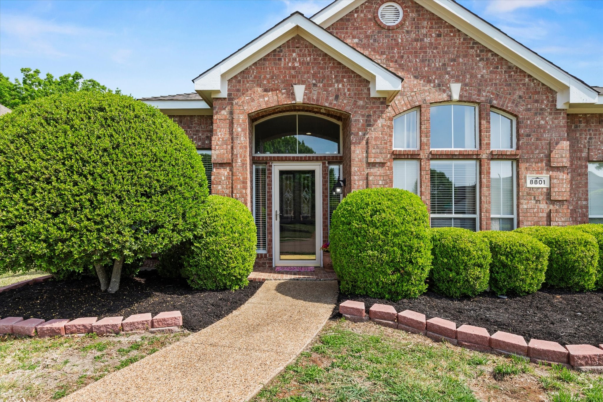8801 Watersway Drive Rowlett TX 75088