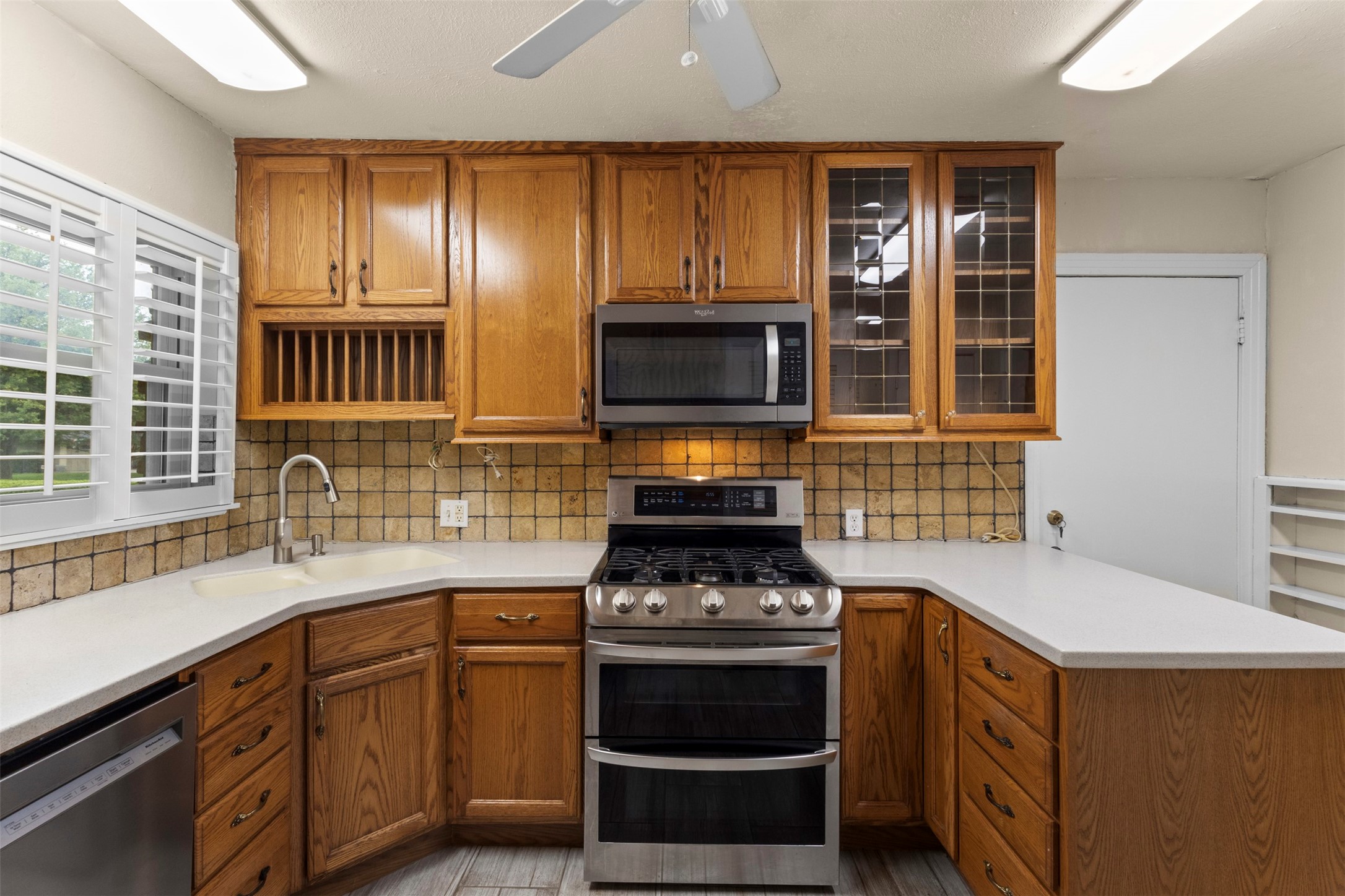 9823 Limerick Drive Dallas TX 75218
