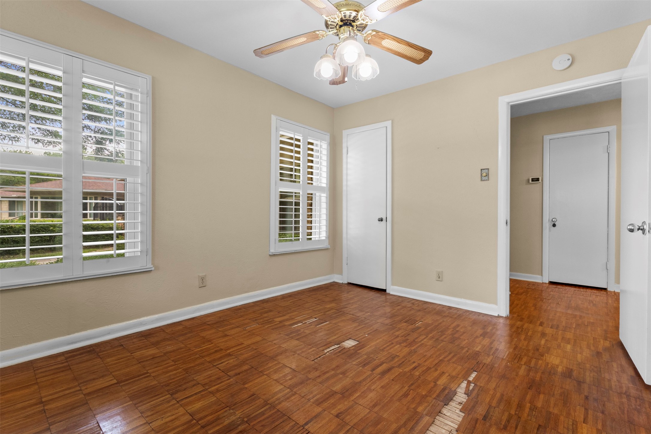 9823 Limerick Drive Dallas TX 75218