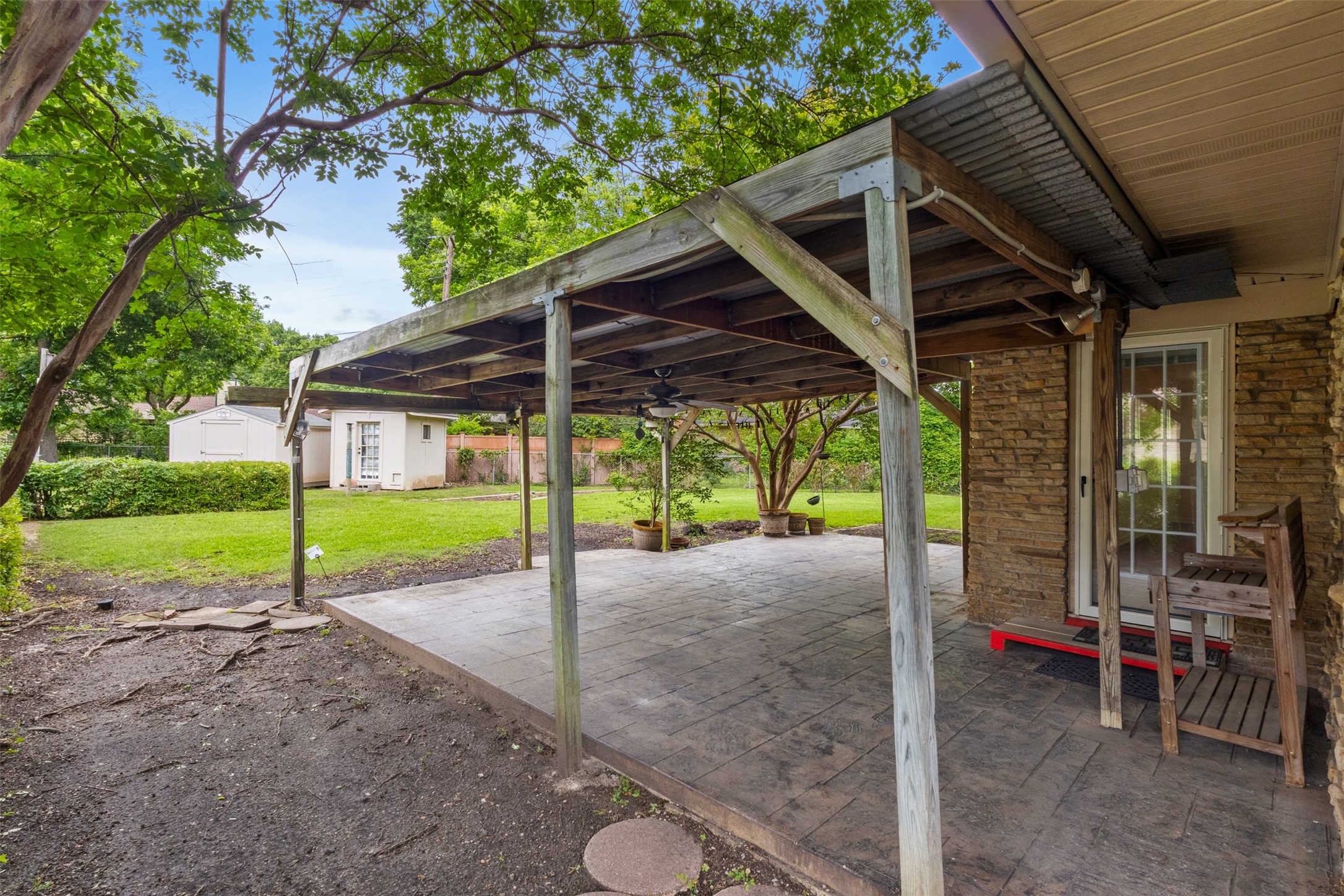 9823 Limerick Drive Dallas TX 75218
