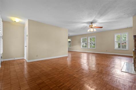 9823 Limerick Drive Dallas TX 75218