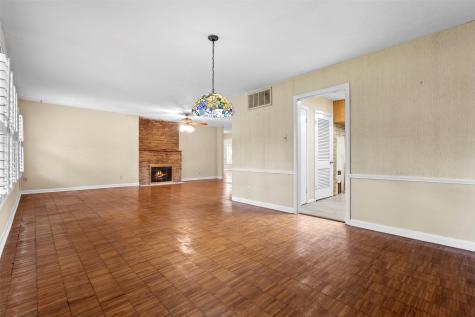 9823 Limerick Drive Dallas TX 75218