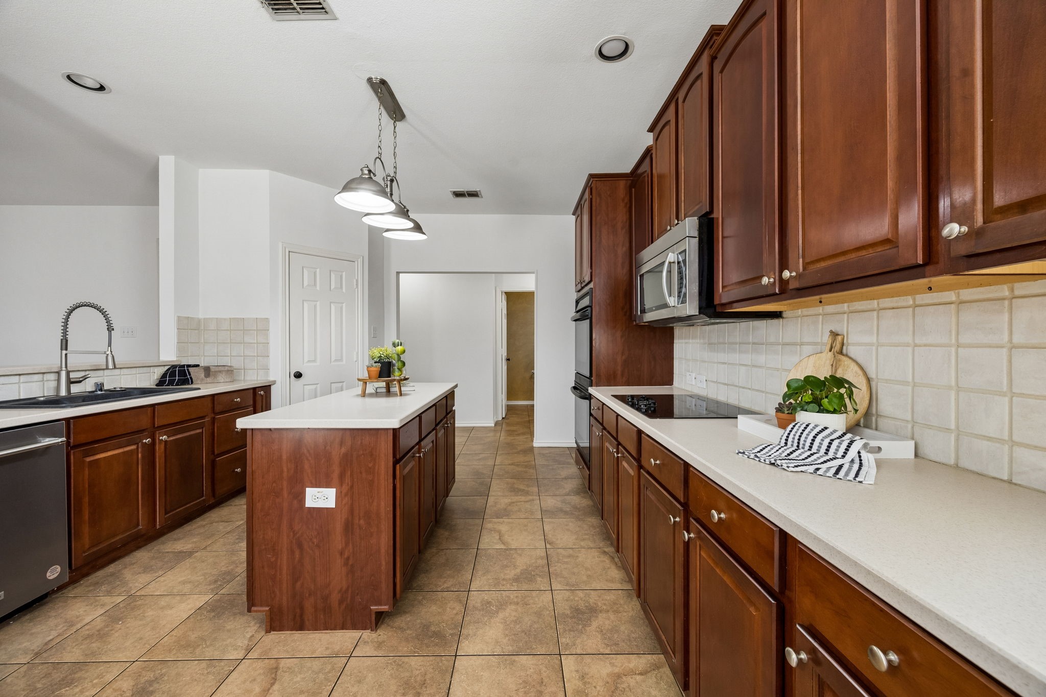 2504 Heather Glen Drive Plano TX 75025