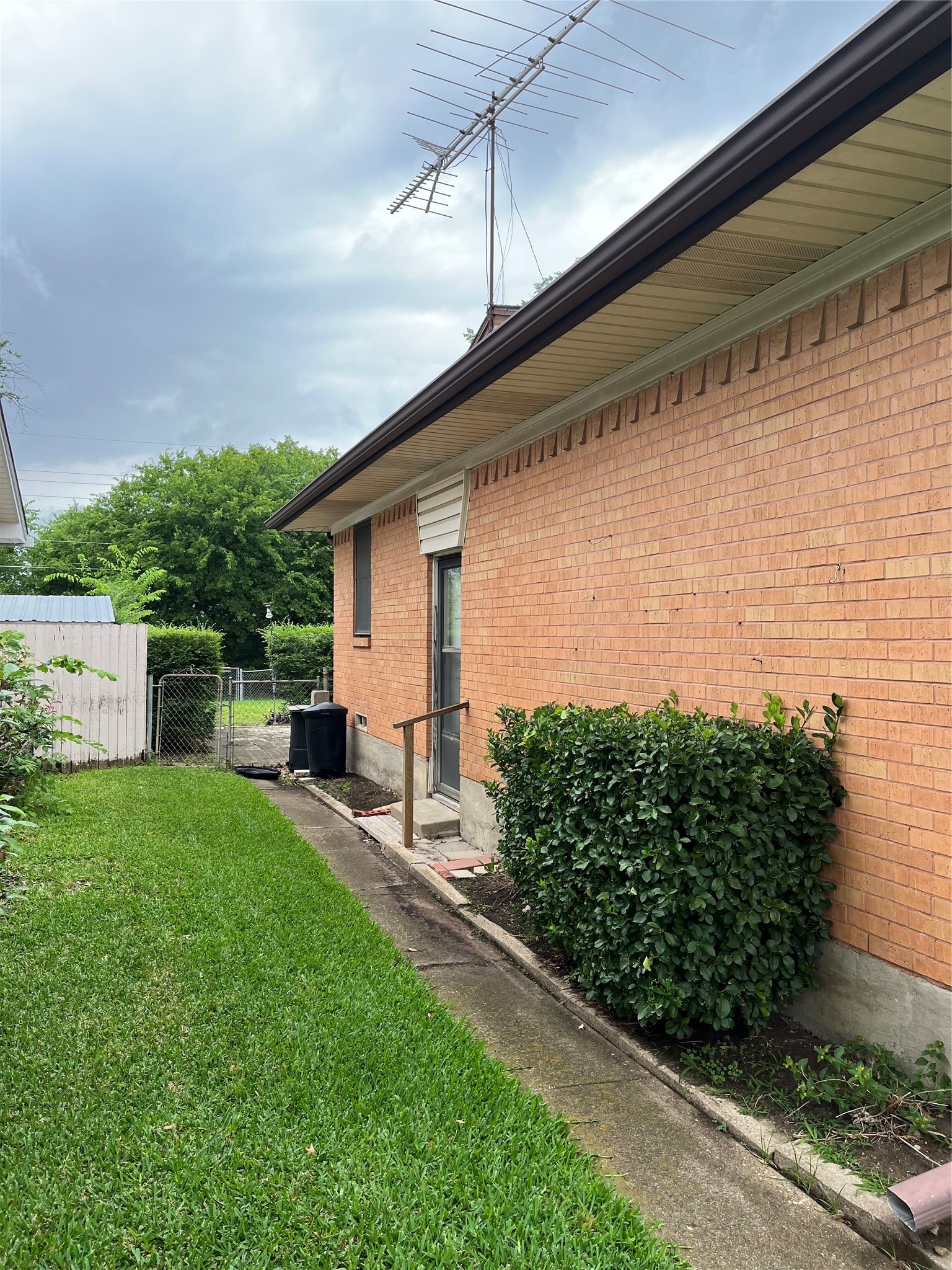 1731 Buena Vista Street Mesquite TX 75149