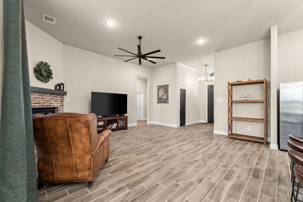 8130 Honeywell Avenue Greenville TX 75402