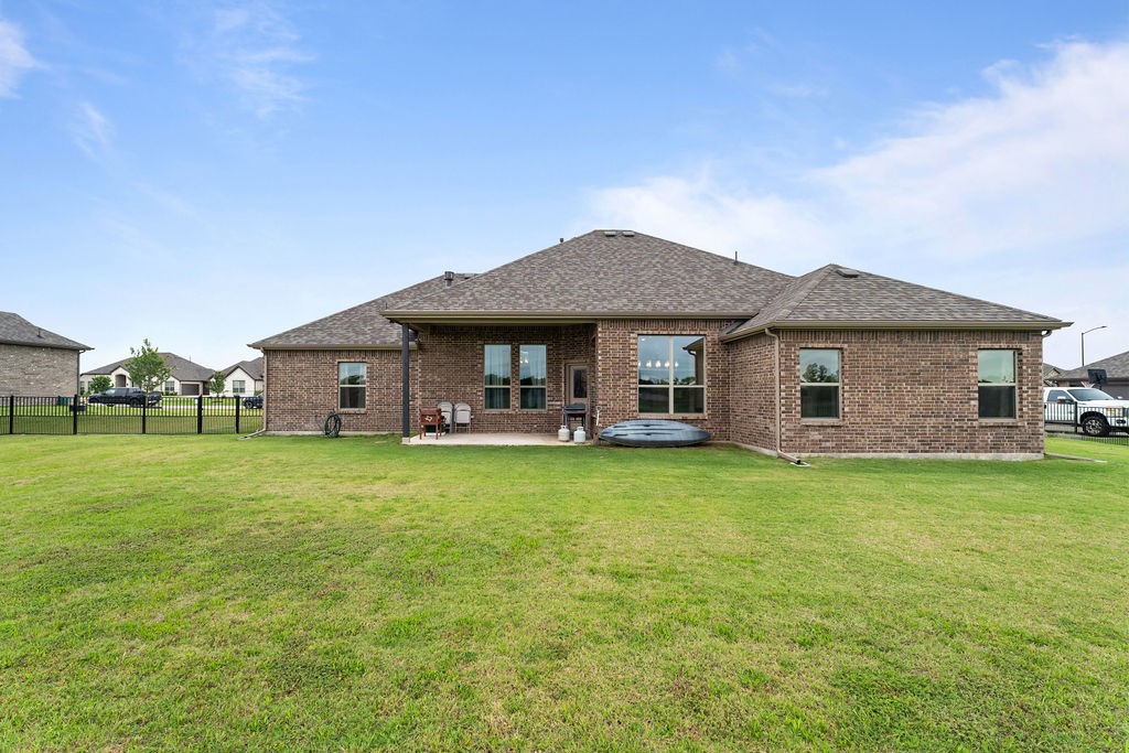 8130 Honeywell Avenue Greenville TX 75402
