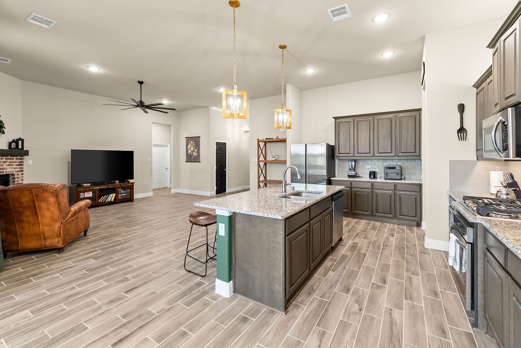 8130 Honeywell Avenue Greenville TX 75402