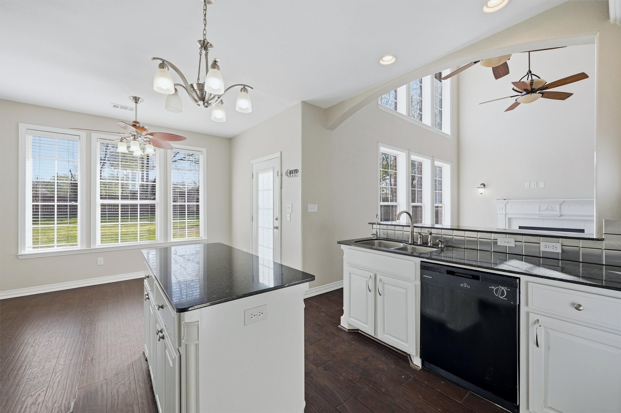 1419 N Grand Avenue Sherman TX 75090