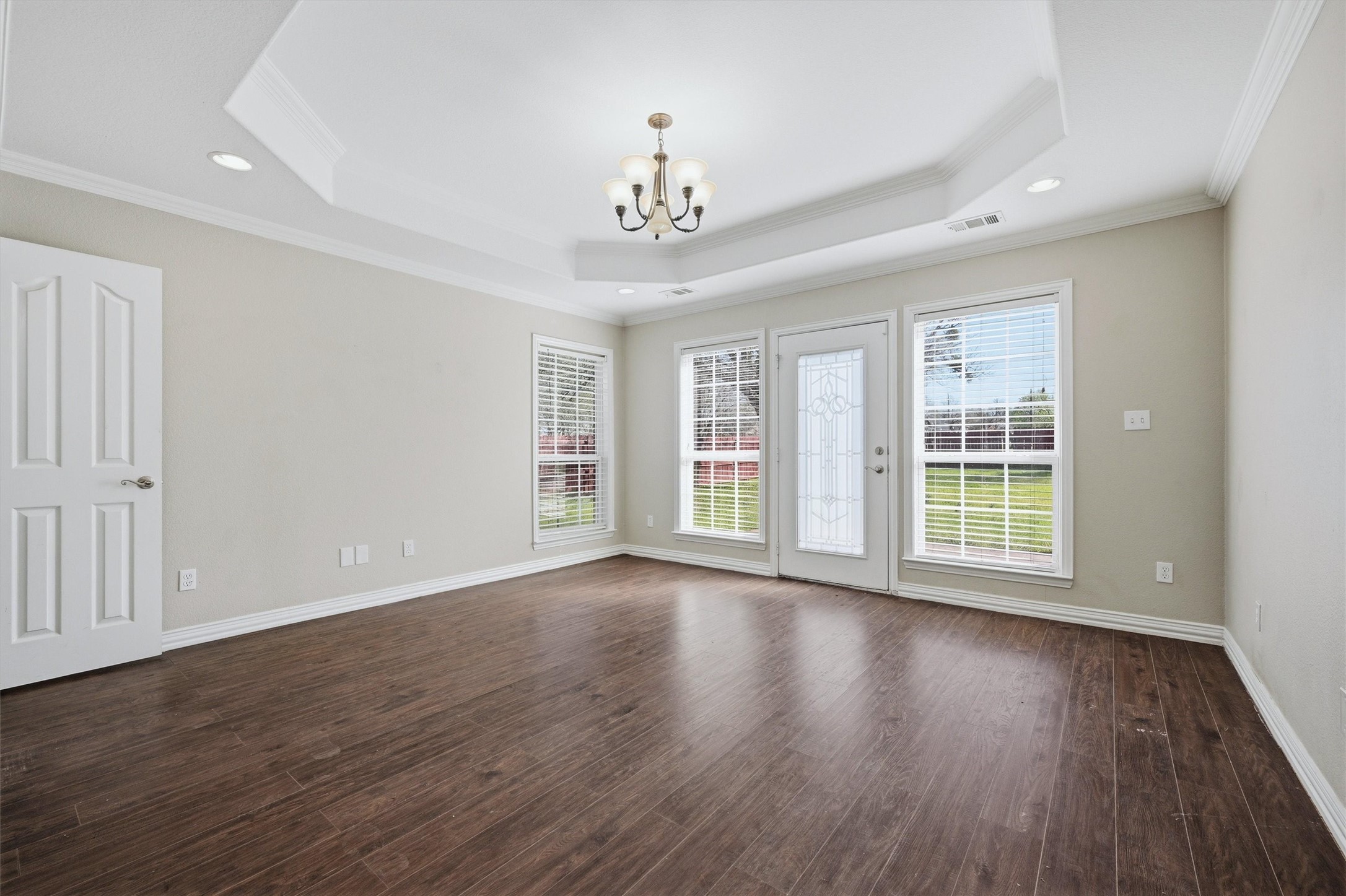 1419 N Grand Avenue Sherman TX 75090
