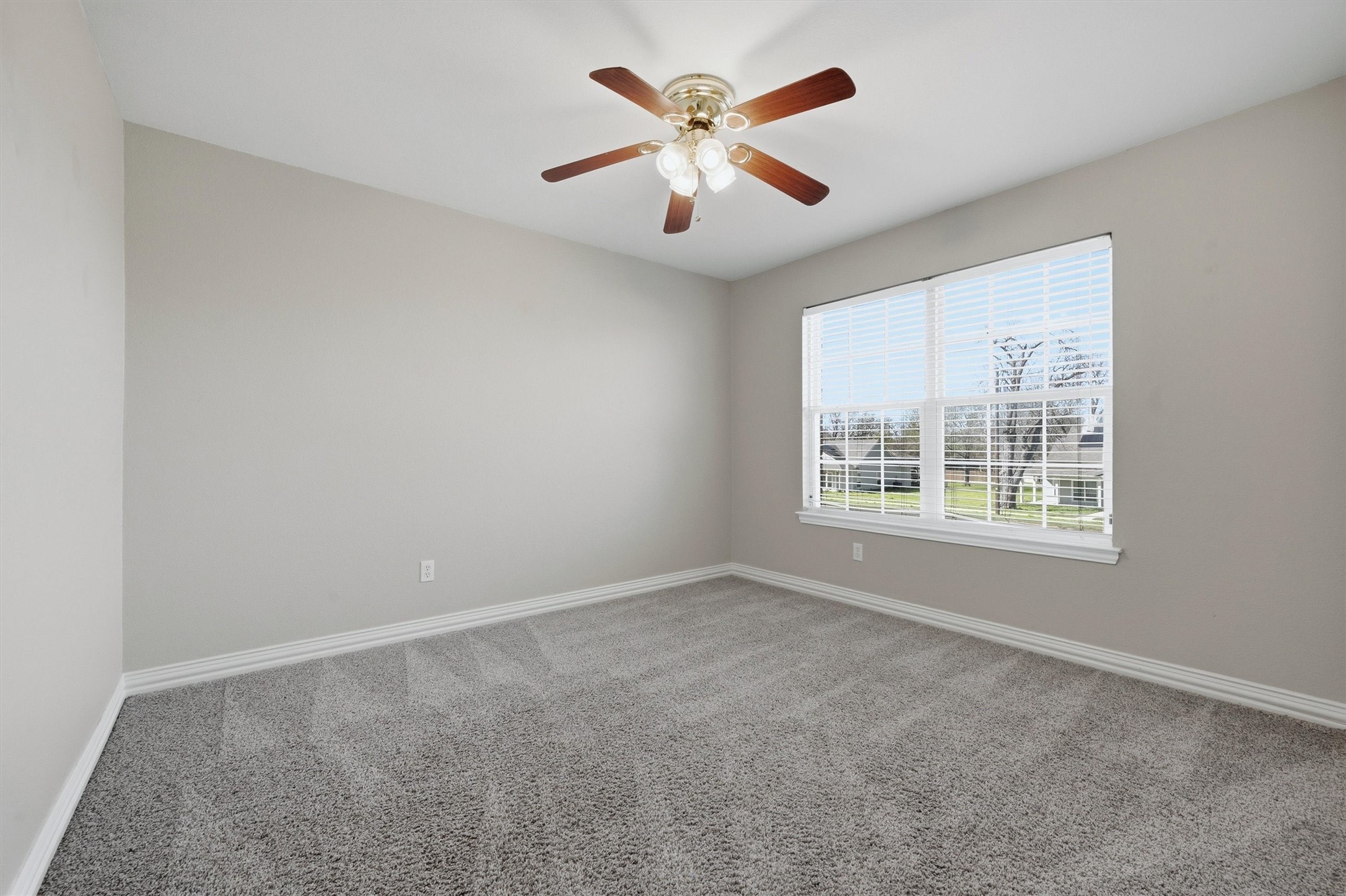 1419 N Grand Avenue Sherman TX 75090