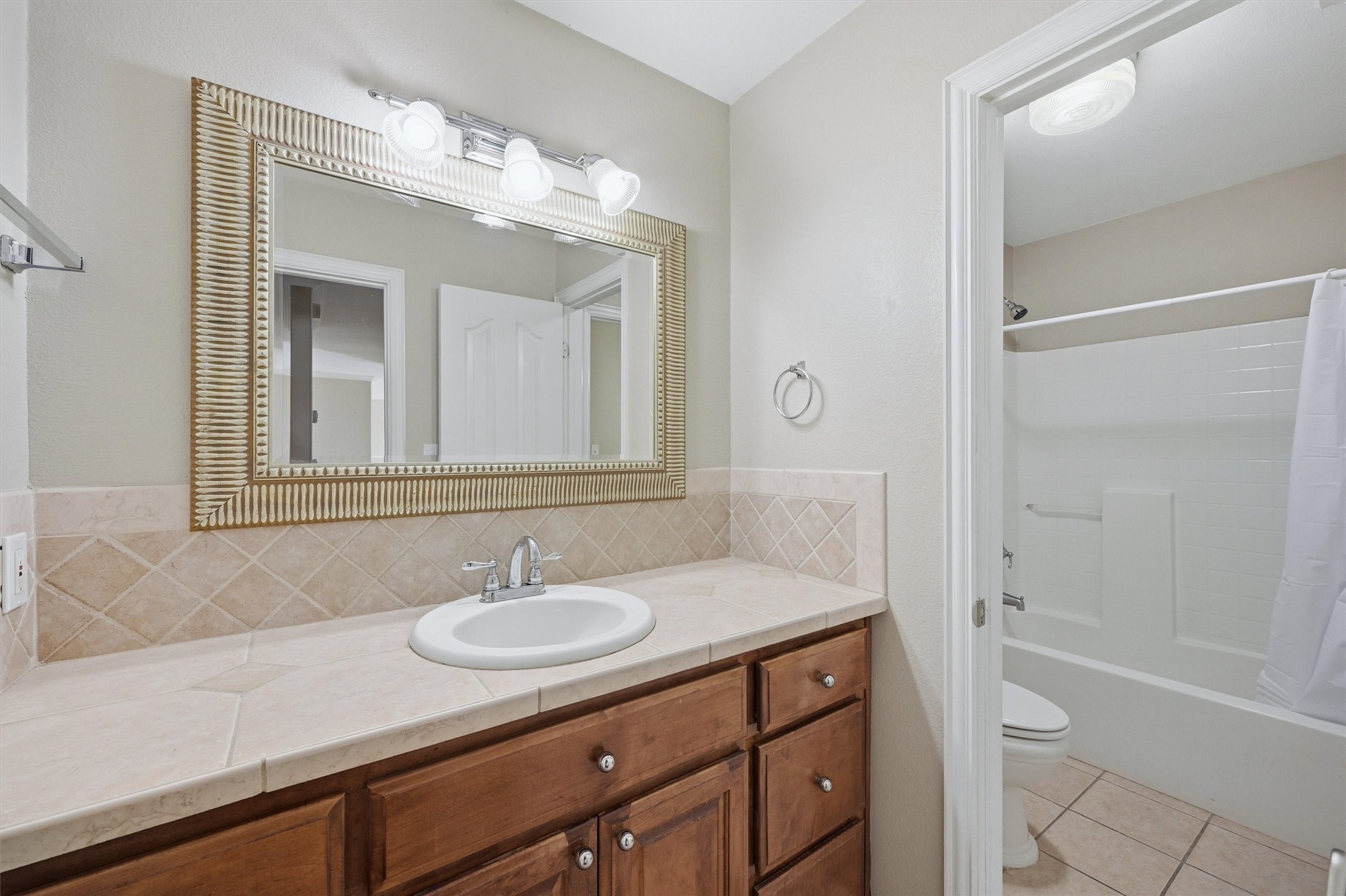 1419 N Grand Avenue Sherman TX 75090