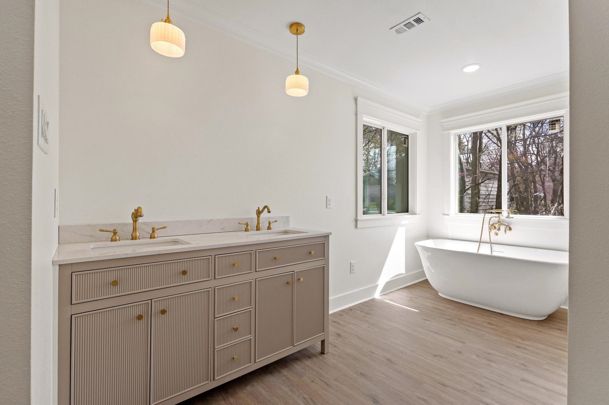 331 W Grand Street Whitewright TX 75491