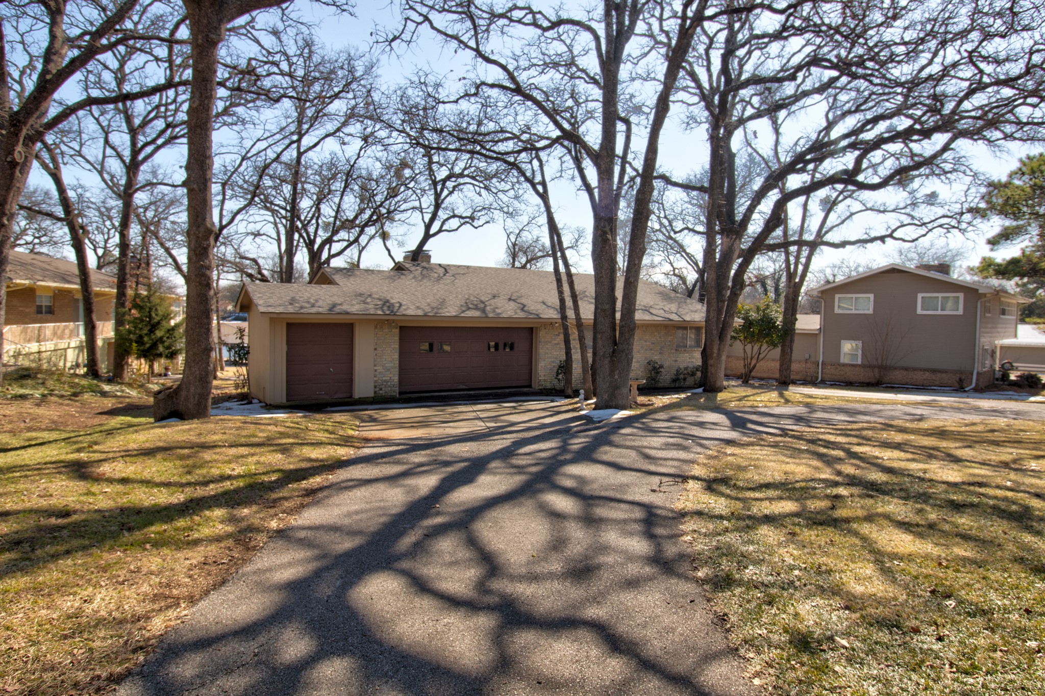 207 Kiowa Drive W Lake Kiowa TX 76240
