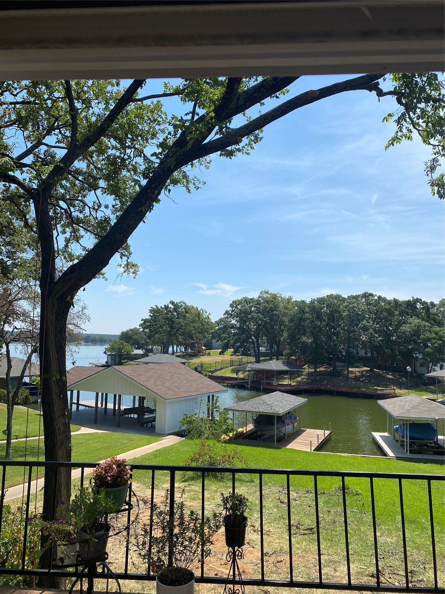 207 Kiowa Drive W Lake Kiowa TX 76240