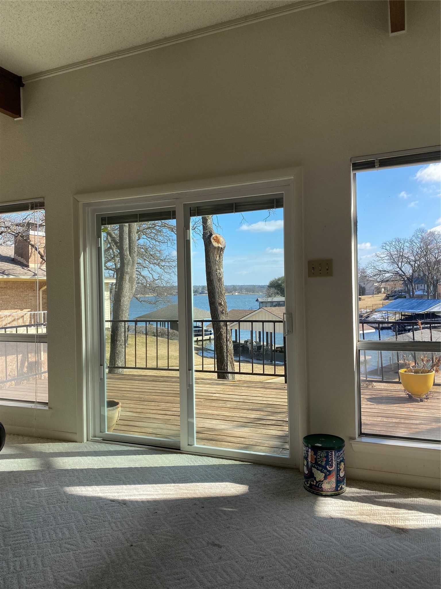 207 Kiowa Drive W Lake Kiowa TX 76240