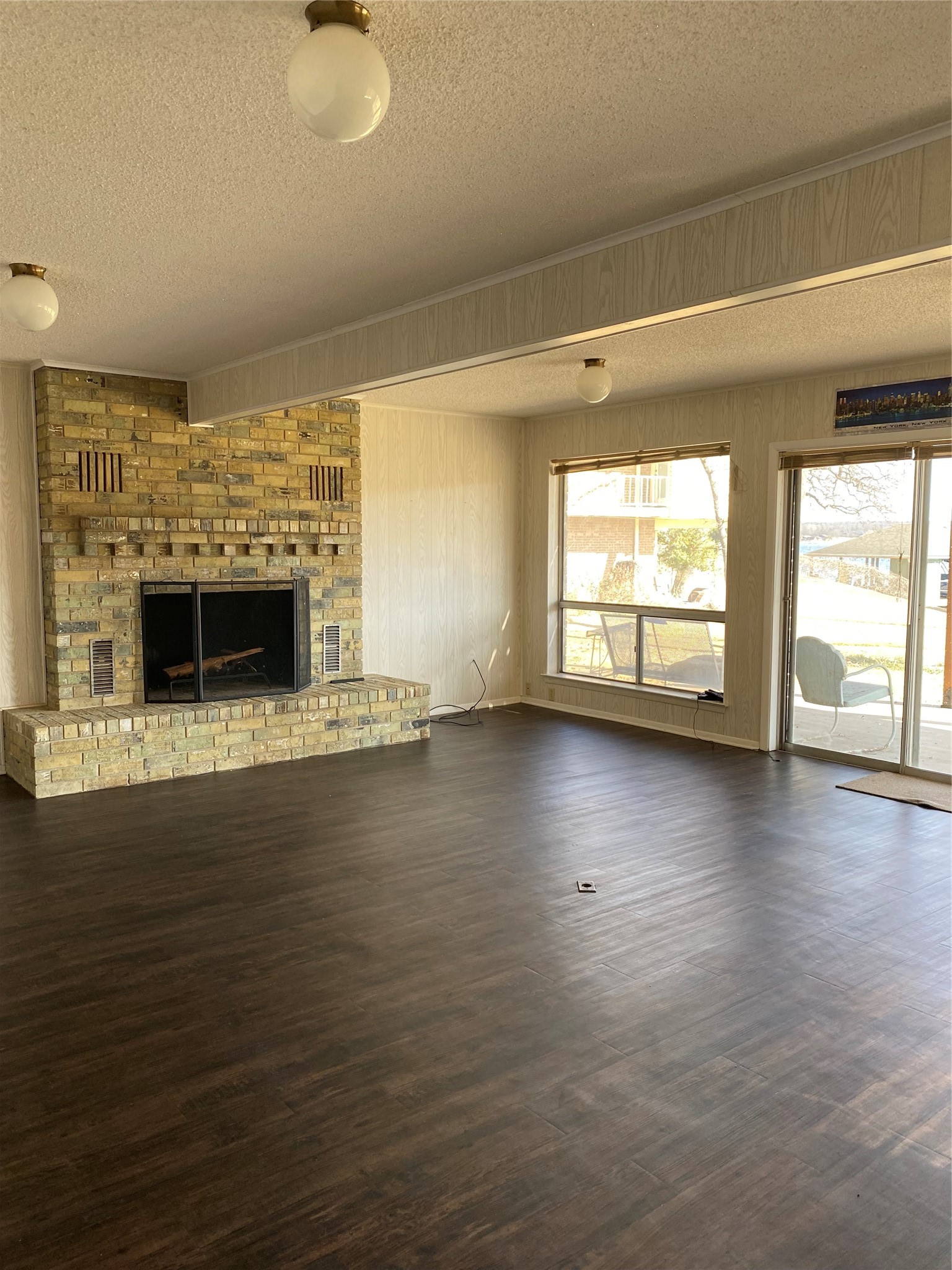 207 Kiowa Drive W Lake Kiowa TX 76240