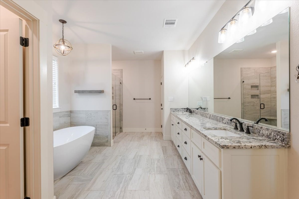 1140 Monarch Court Poolville TX 76487